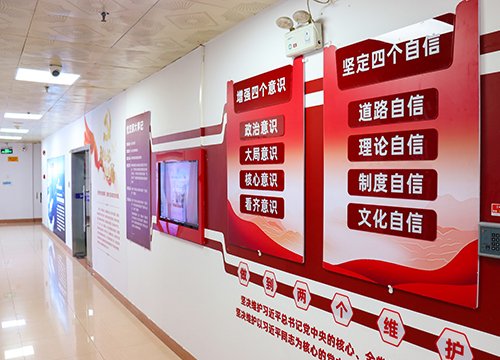 强化标杆引领，推进阵地建设